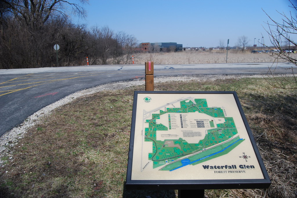 Waterfall Glen 084