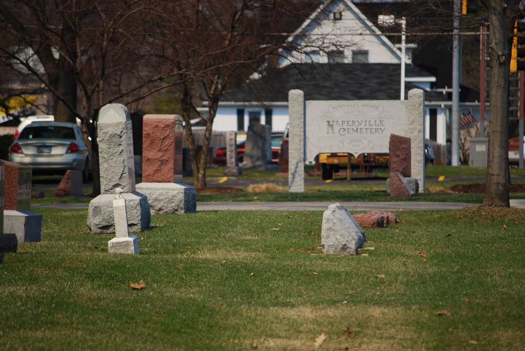 Naperville_Cemetery_052