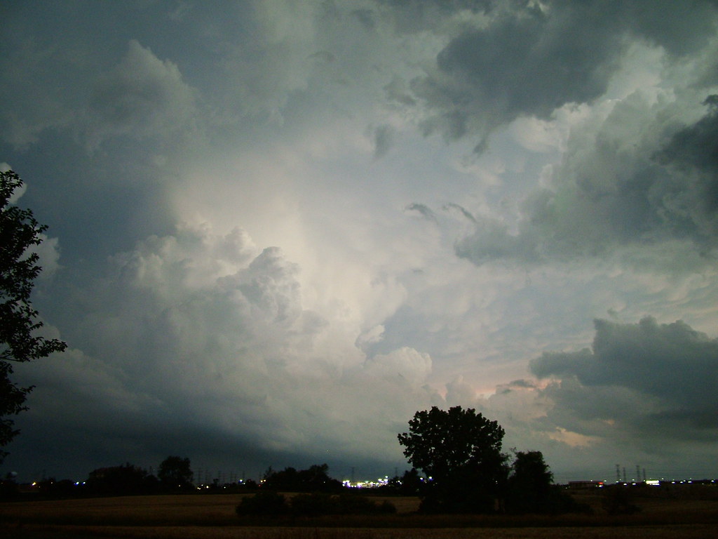storm clouds 092
