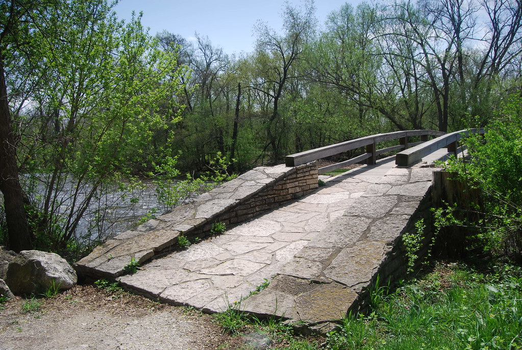River 087
