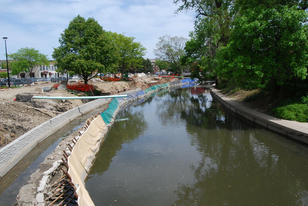 Downtown Naperville 074