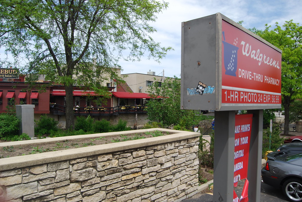 Downtown Naperville 078