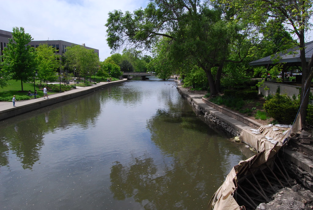 Downtown Naperville 072