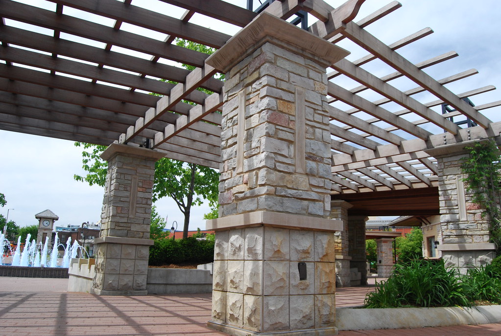 Downtown Naperville 137
