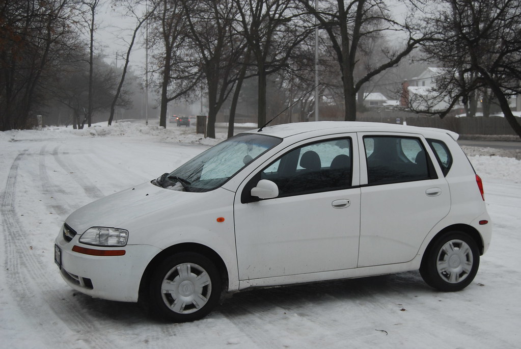 White 5-Door Chevy Aveo