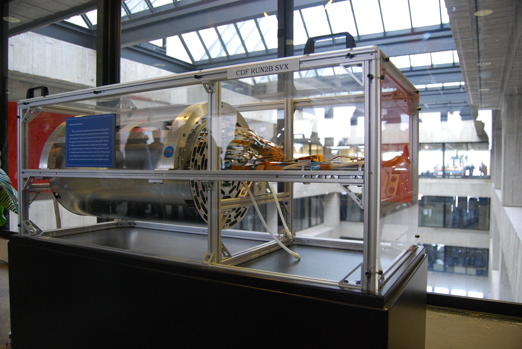 Fermilab Wilson Hall 003
