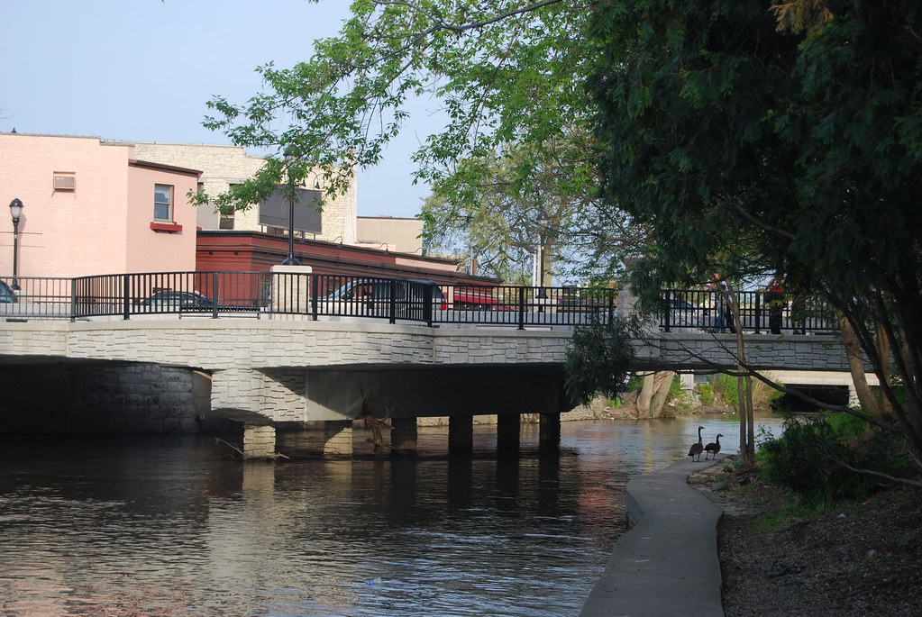 Naperville Riverwalk 101