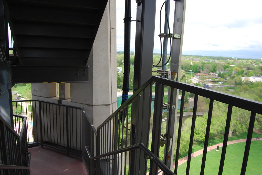 Inside Moser Tower Naperville 051