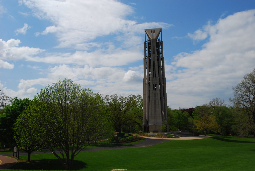 Moser Tower Naperville 190