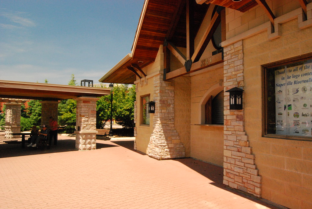 Naperville 055