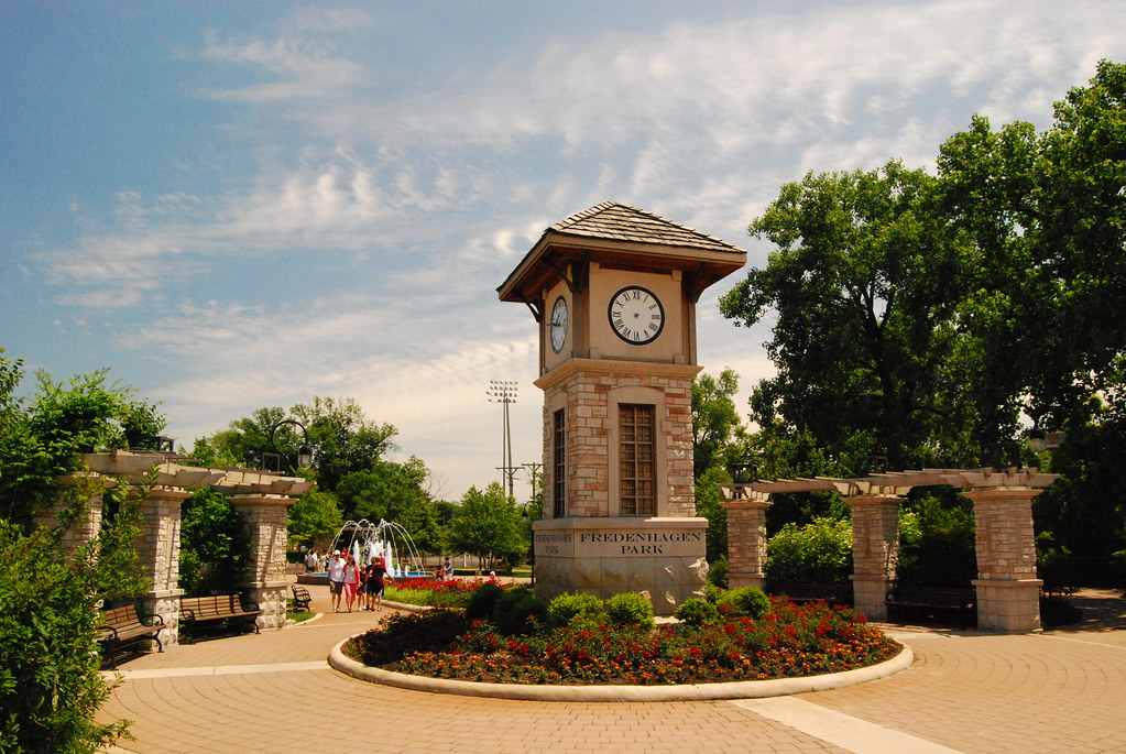 Naperville 102