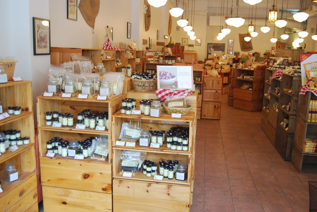 Inside Naperville Penzeys Spices
