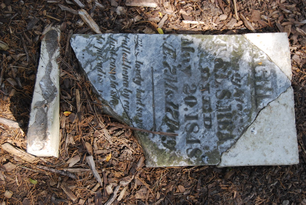 Agnes Mead Gravestone at Fermilab Pioneer Cemetery