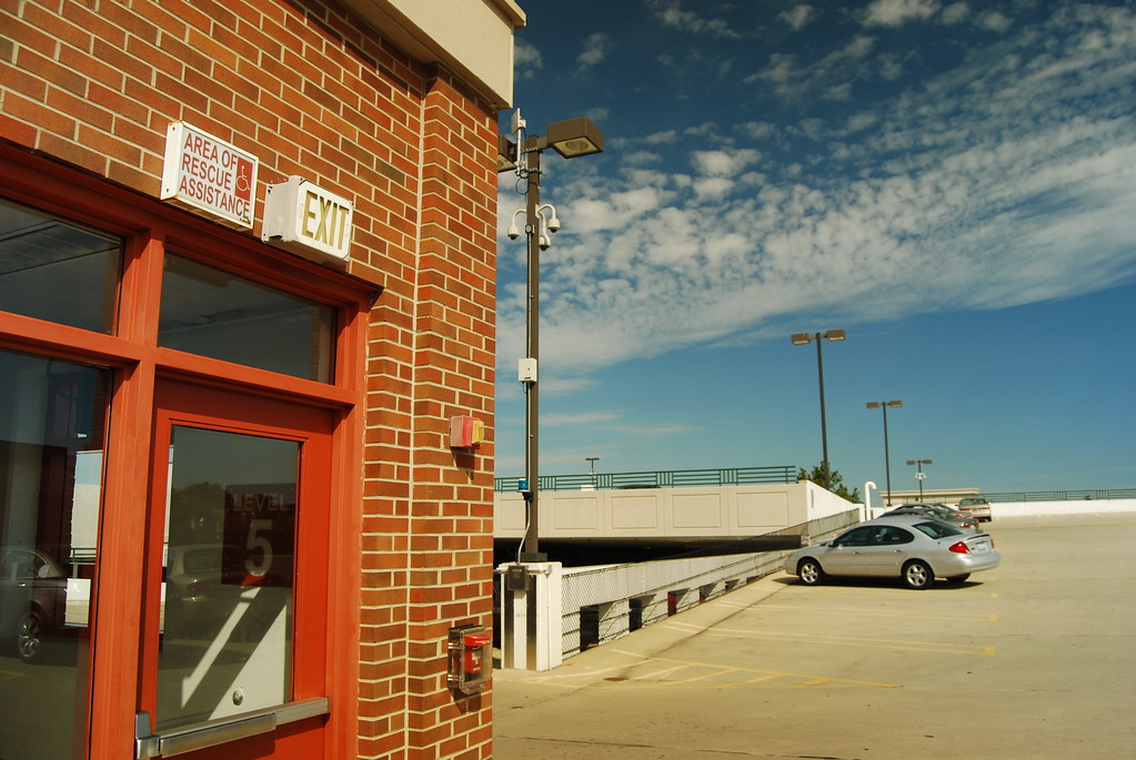 Naperville Van Buren Garage