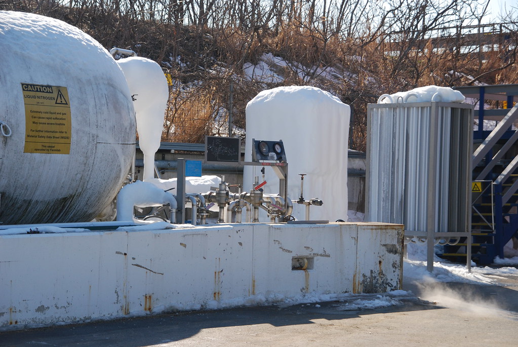 Fermilab CDF Liquid Nitrogen Tank