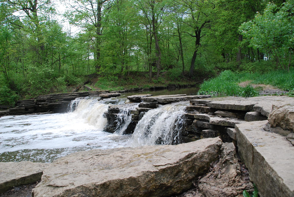 Waterfall Glen 057