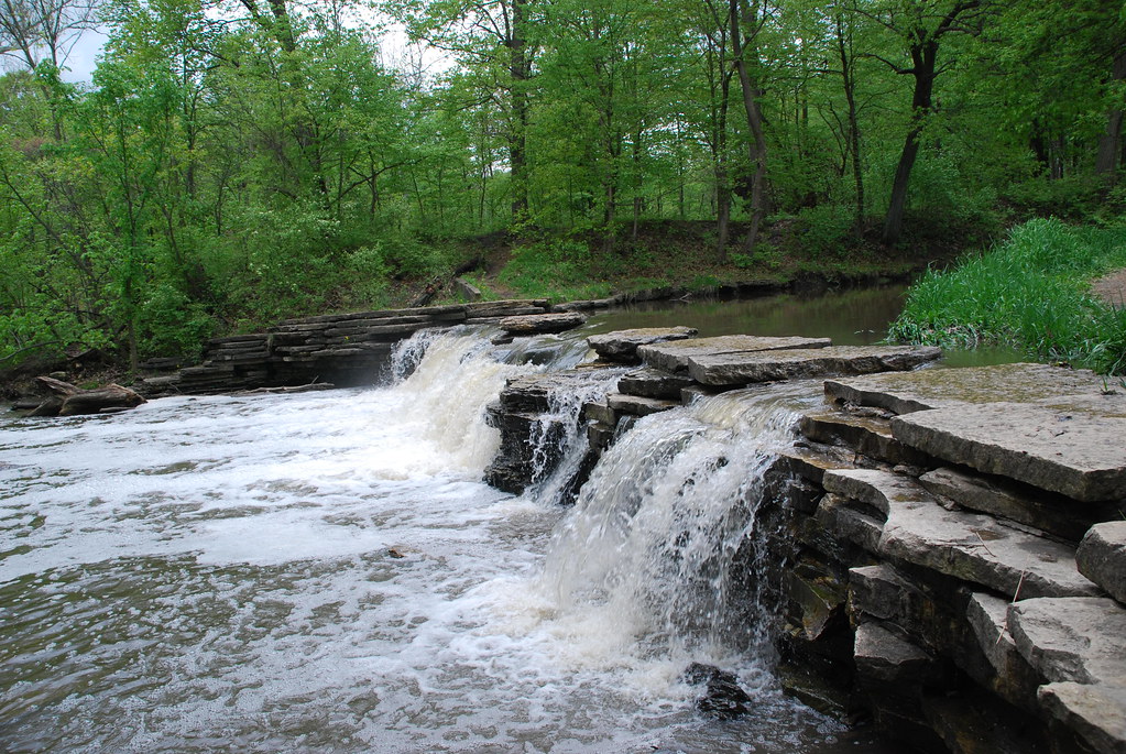 Waterfall Glen 058
