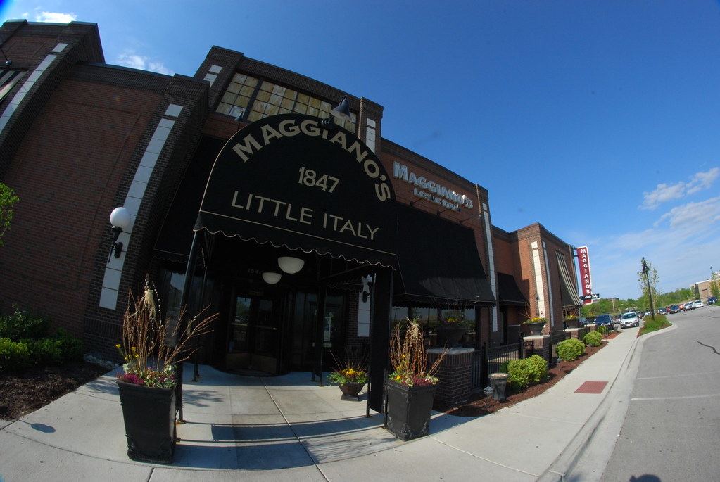 Naperville Maggiano’s Little Italy