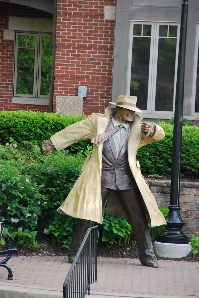 Dick Tracy Statue Naperville Riverwalk