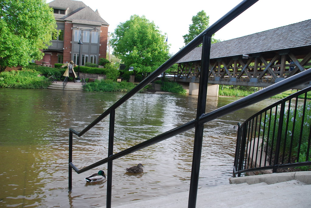 Naperville Dick Tracy Statue