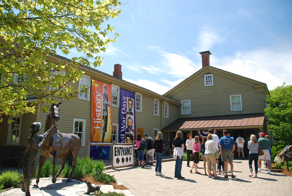 Naper Settlement