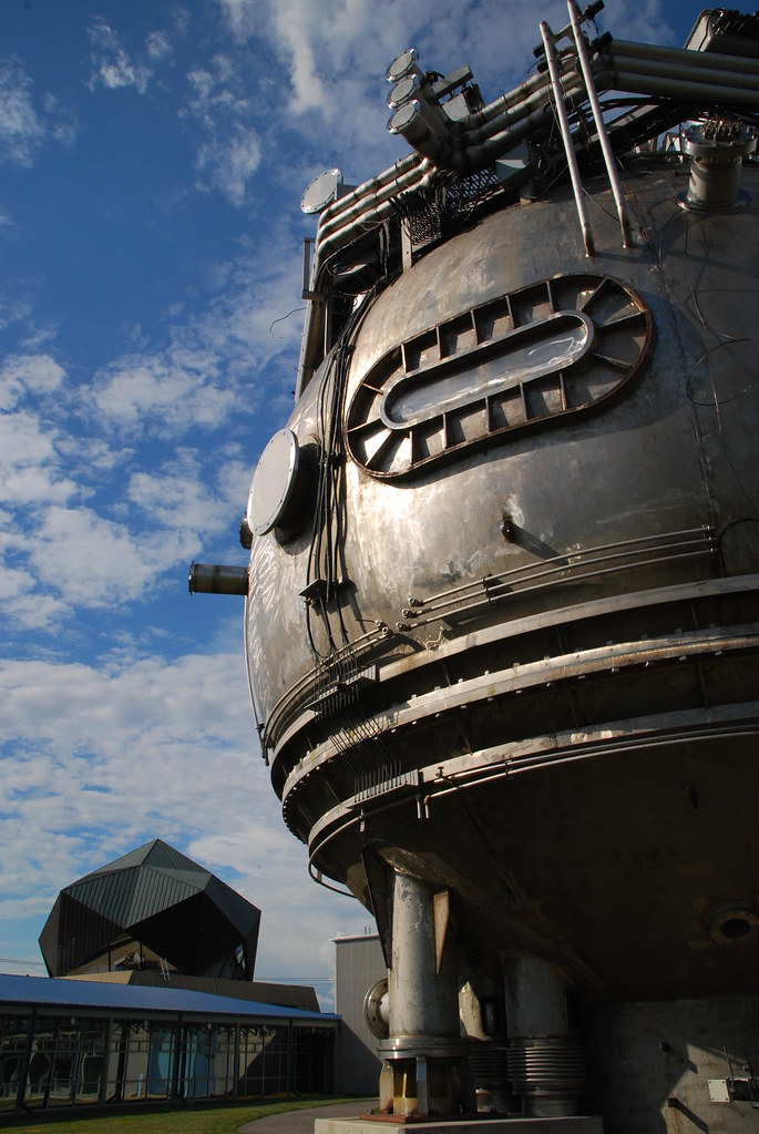 Fermilab Bubble Chamber 275