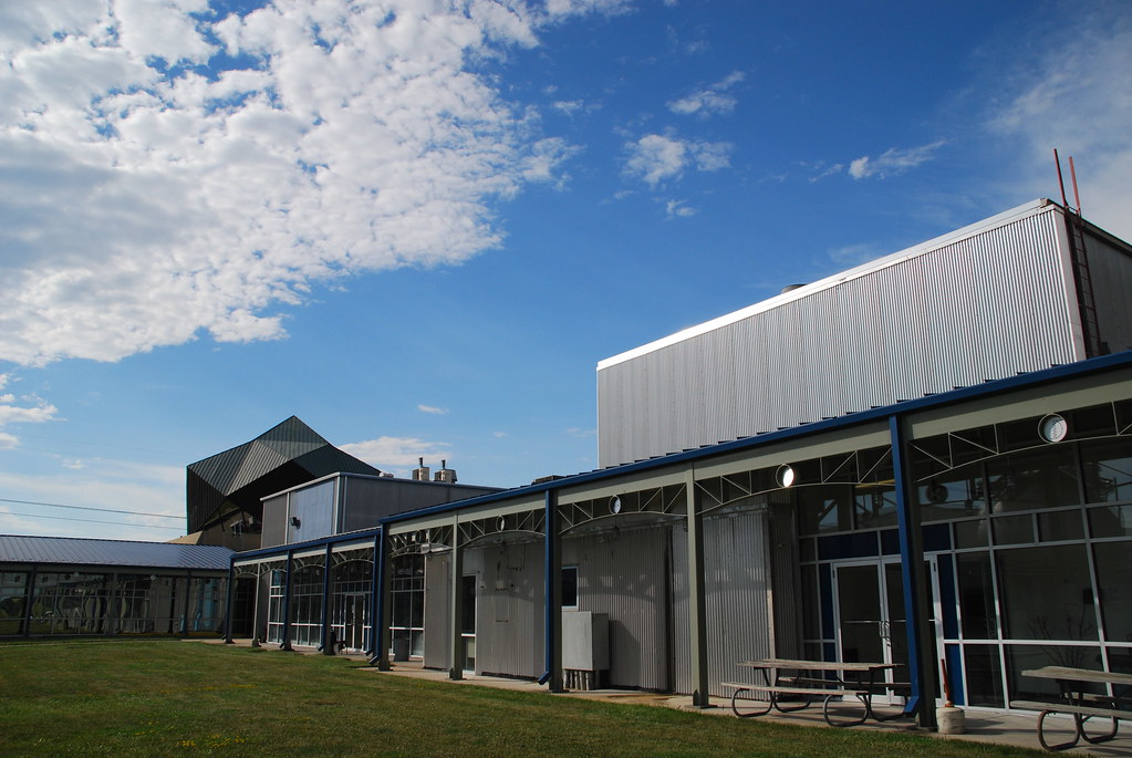 Neutrino Laboratory 320