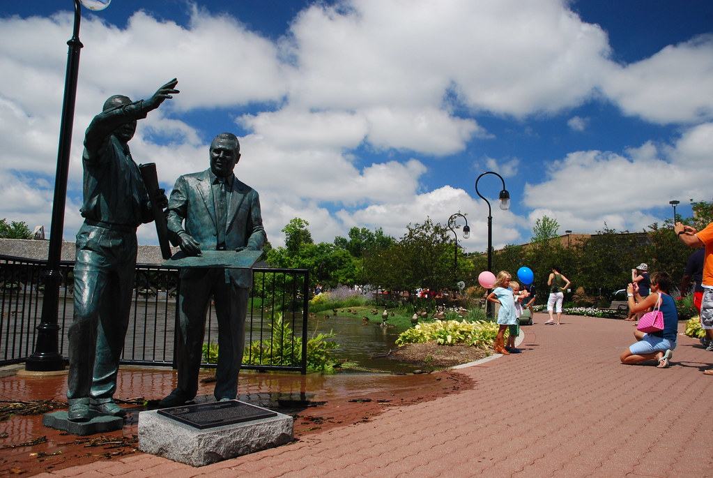 Naperville Riverwalk Flood 094