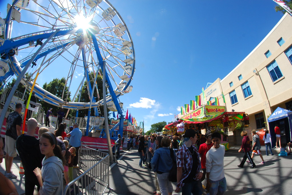 Naperville Last Fling Carnival 202