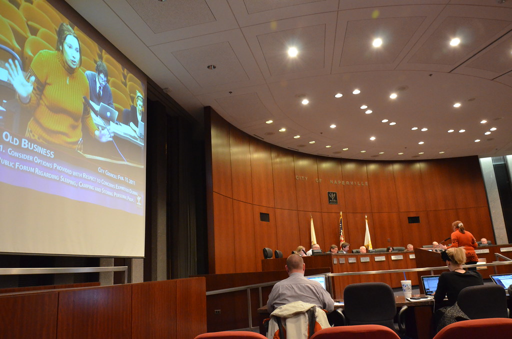 Svetlana Ostrovskaya speaking at Naperville City Council Meeting