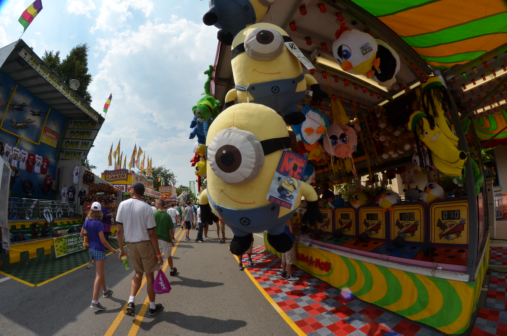 Despicable Me Minions Carnival Game Prize