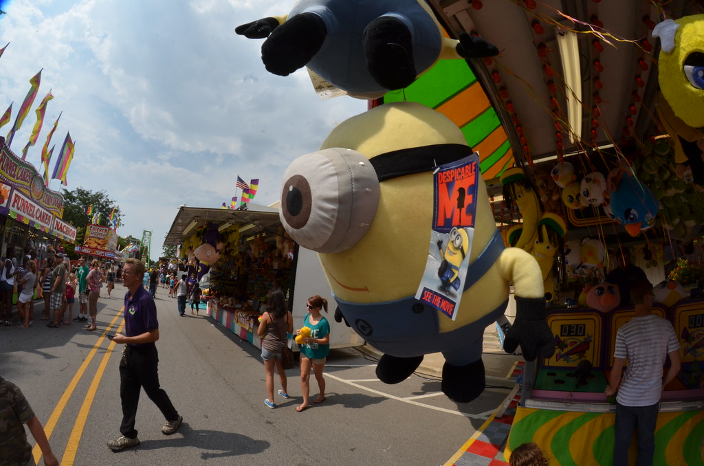 Despicable Me Minions Carnival Game Prize