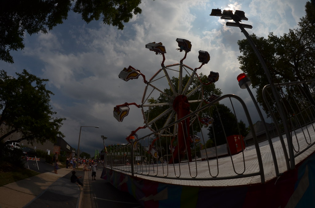 Carnival Ride at Naperville Last Fling