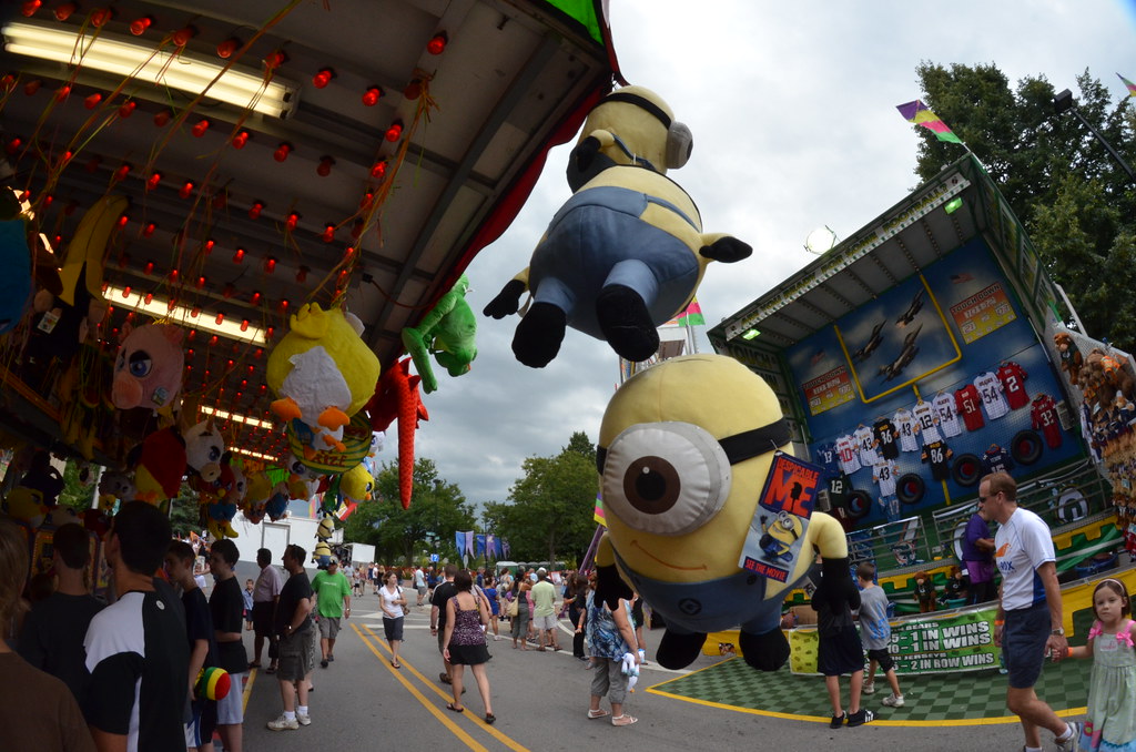Despicable Me Stuart Minion Carnival Prize