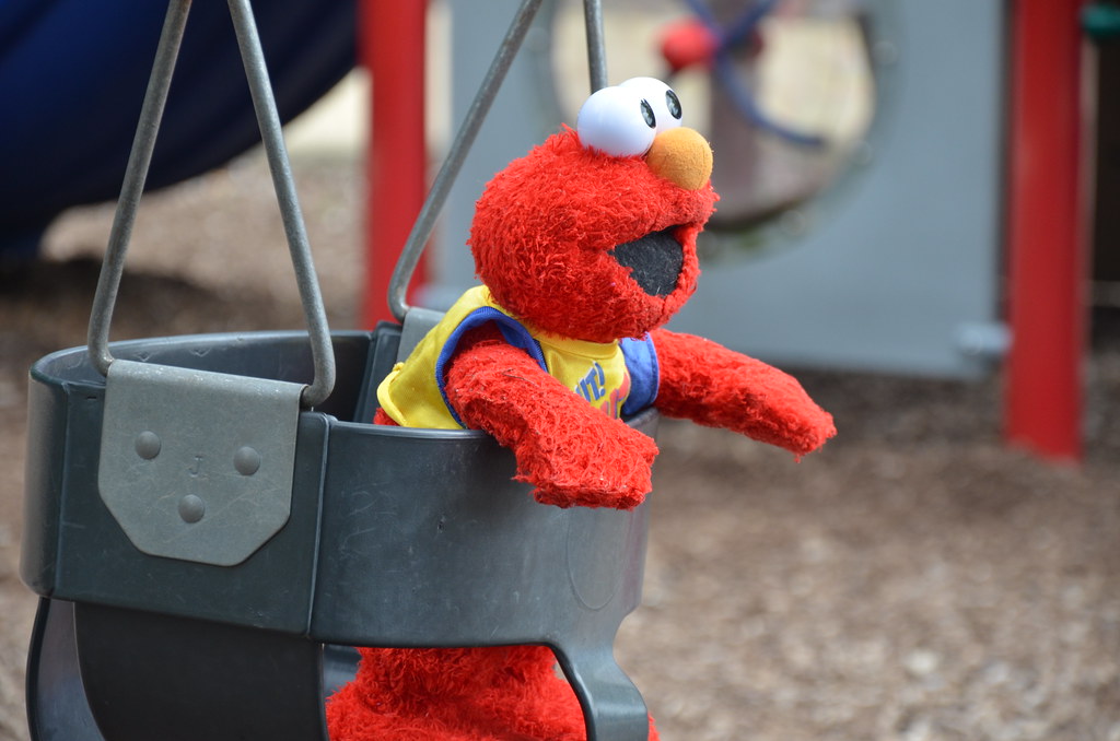 Elmo at the Park 084