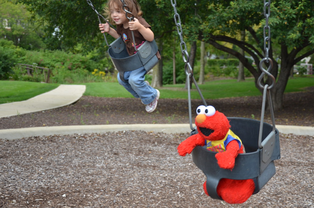 Elmo at the Park 093
