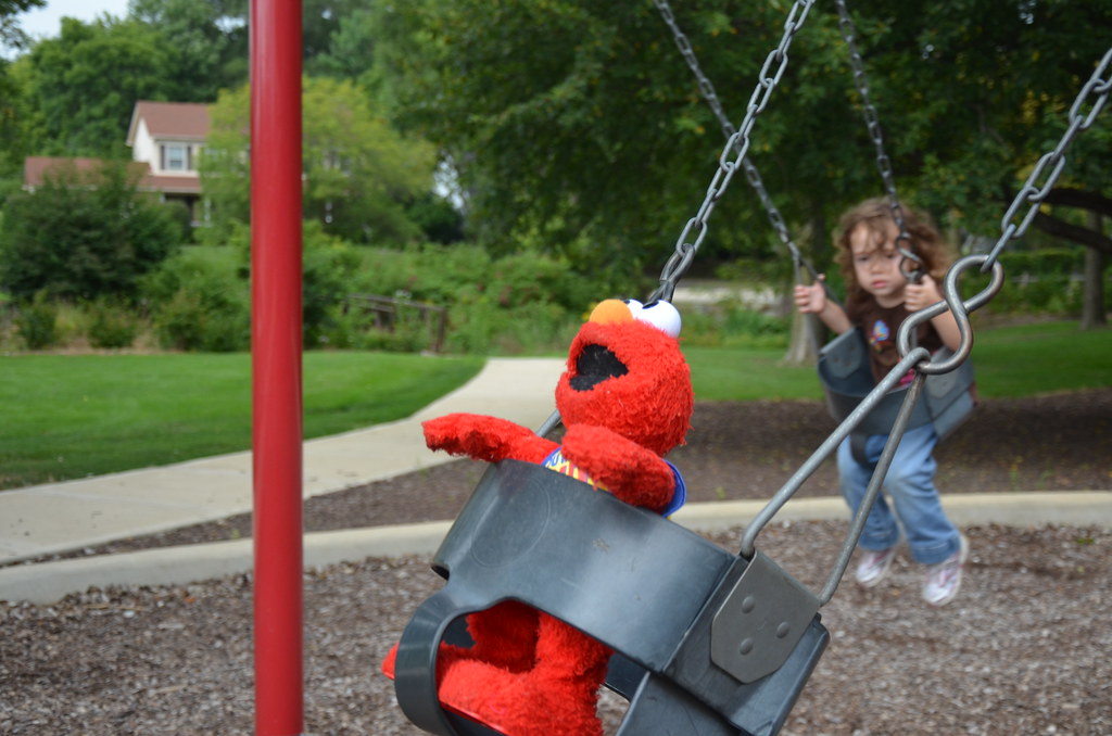Elmo at the Park 095