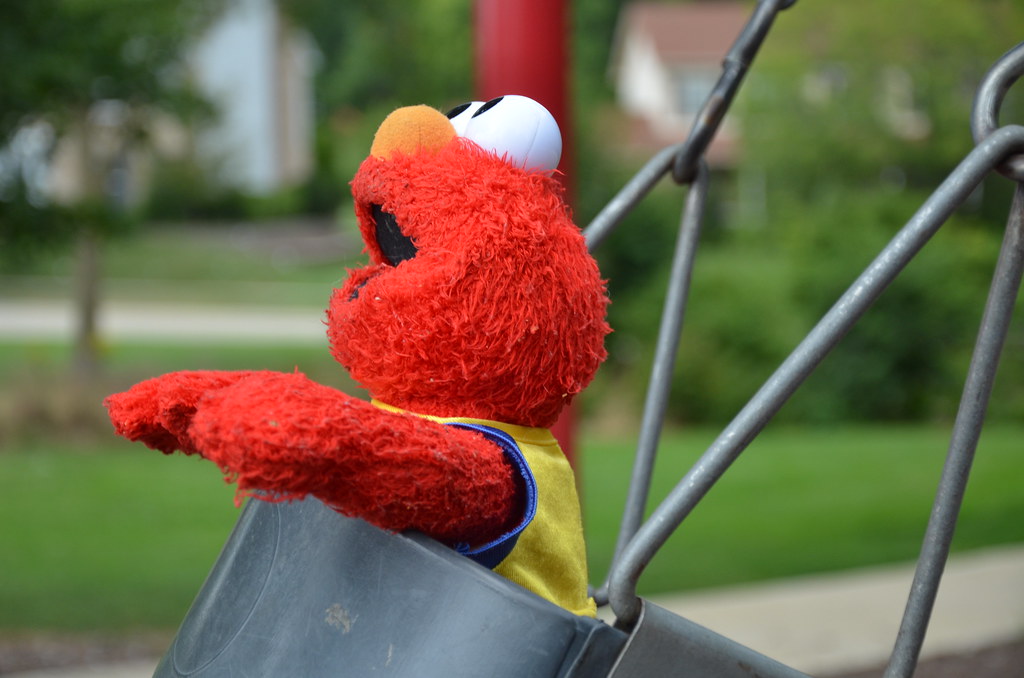 Elmo at the Park 097
