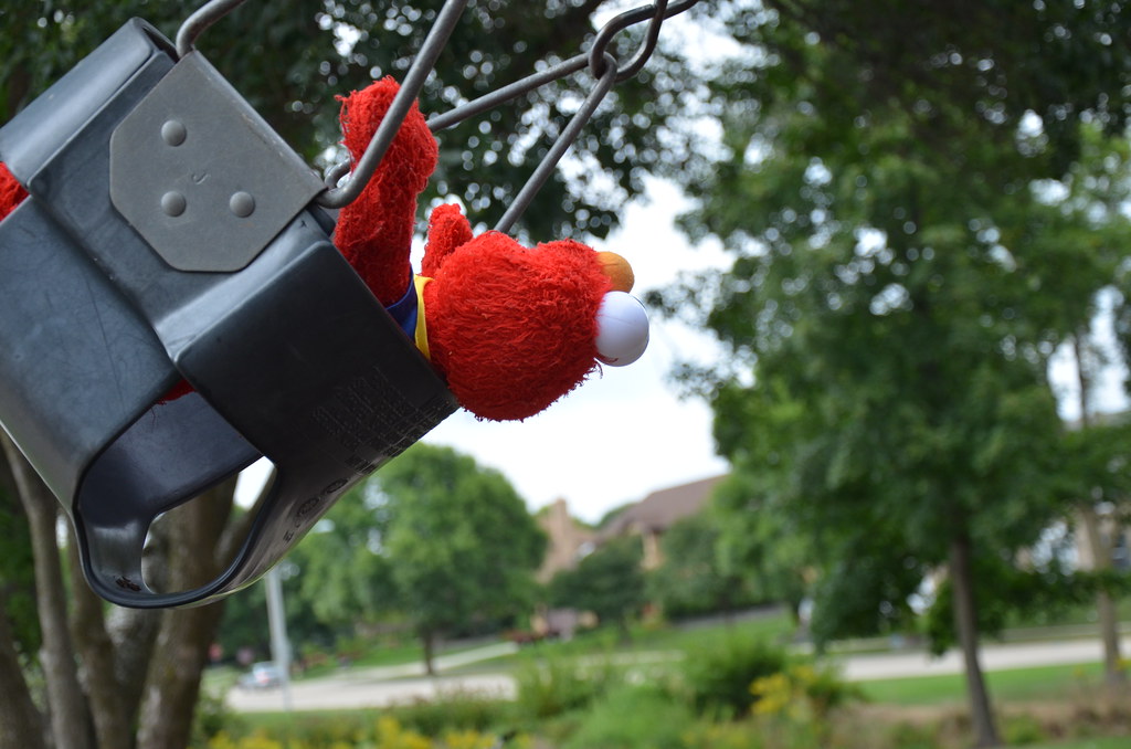 Elmo at the Park 104
