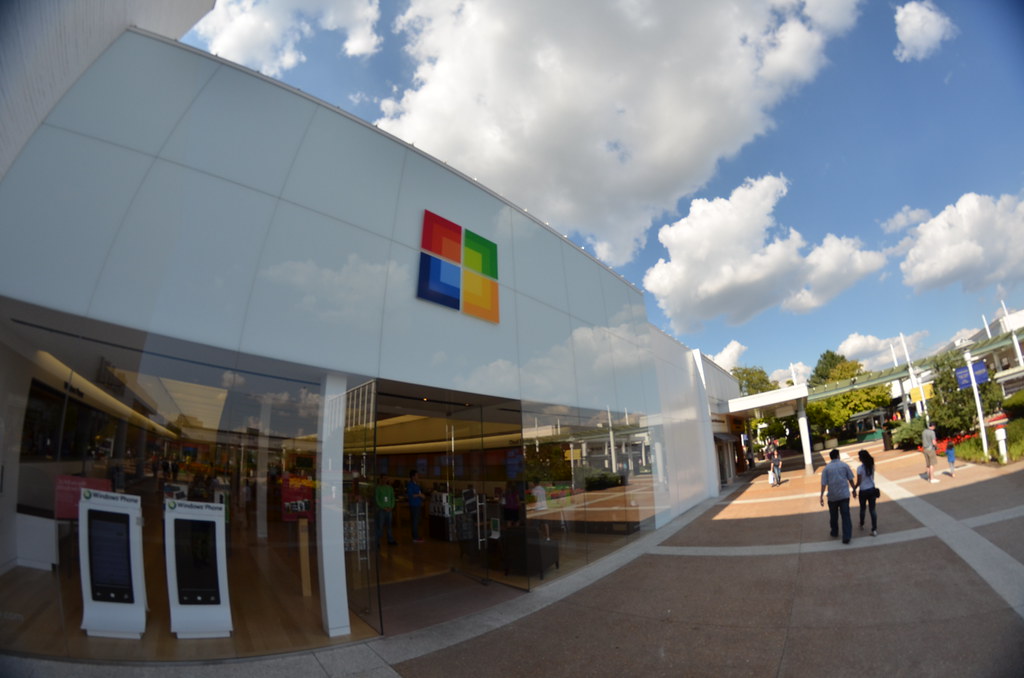 Oakbrook Mall Microsoft Store