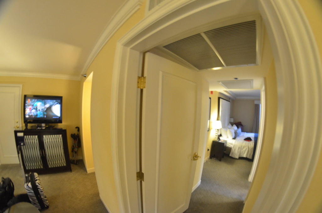 Allerton Hotel King Superior Suite Door