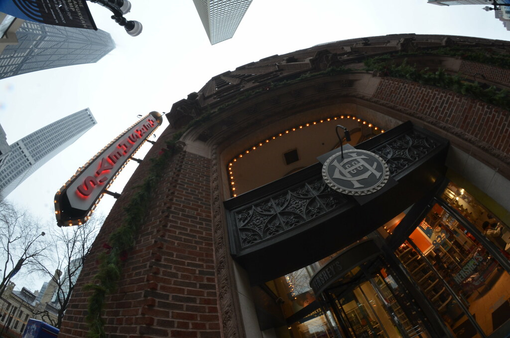 HERSHEY’S Chocolate Downtown Chicago