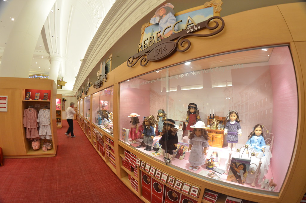 Doll Store