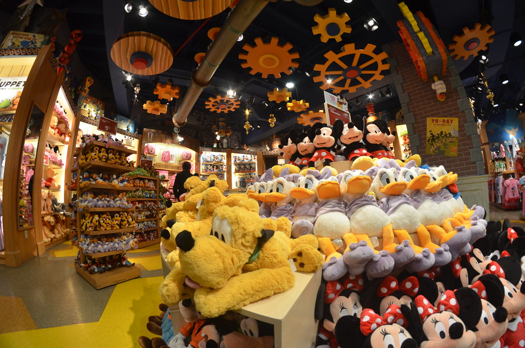 Disney Store on The Magnificent Mile