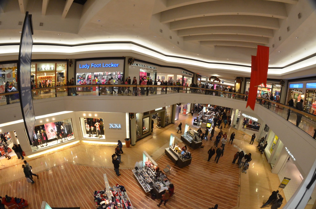 Christmas Shopping 342