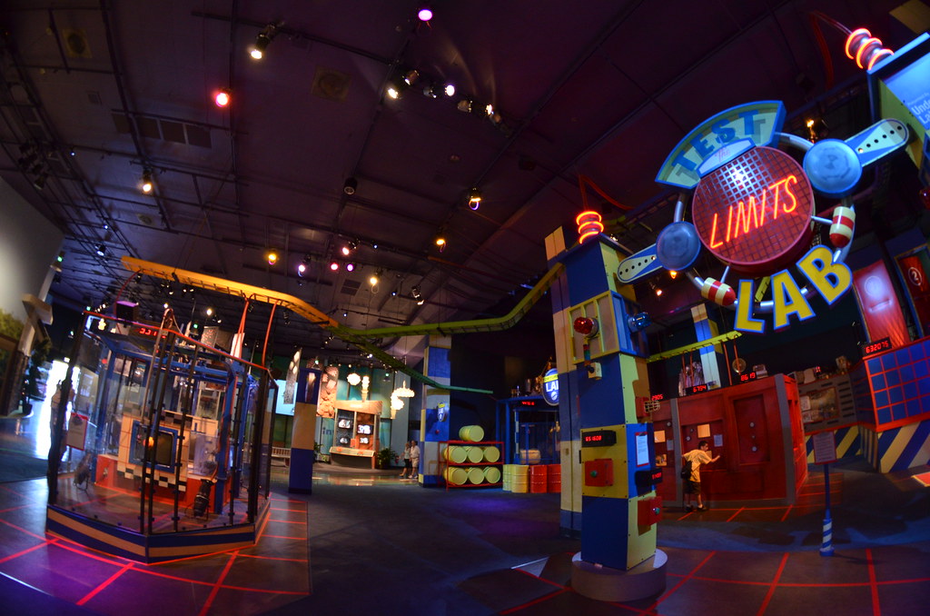 Epcot 885