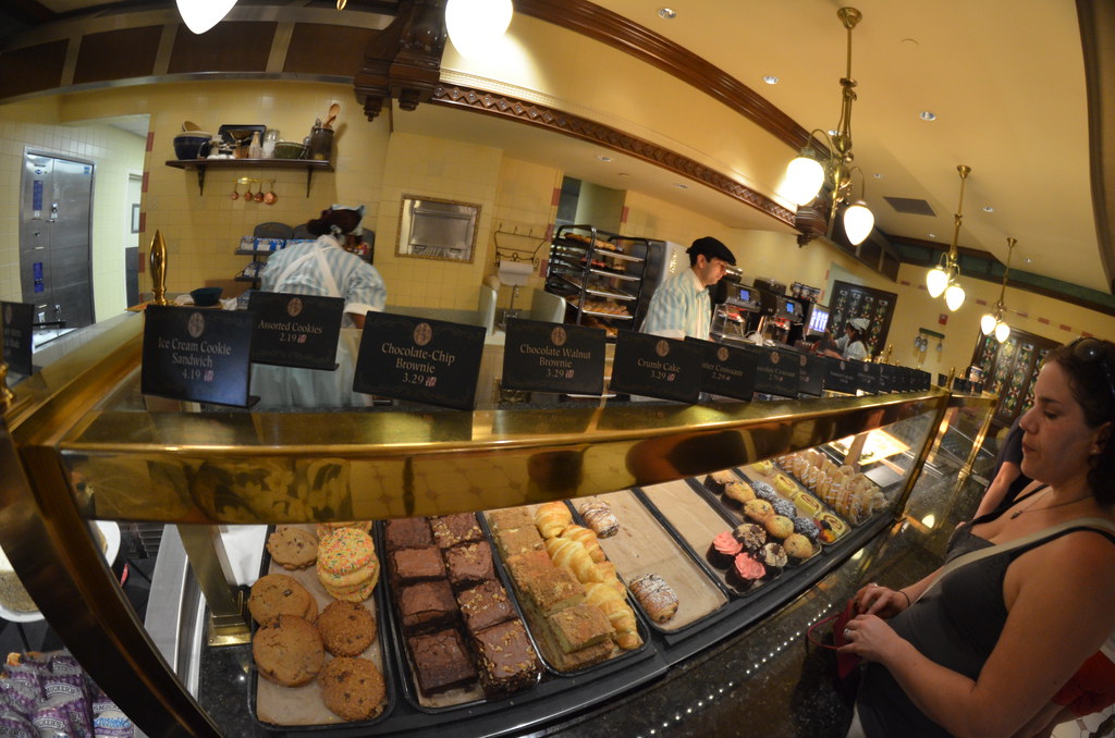 Dessert Case