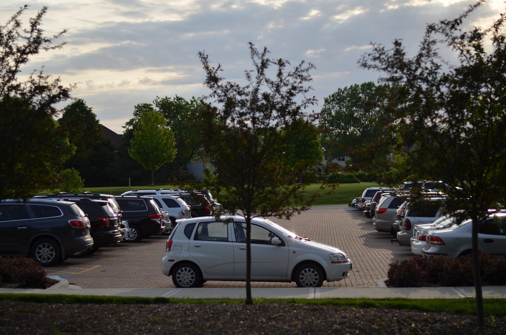 2004 White Chevy Aveo Hatchback