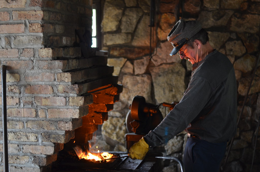 Old Fashioned Blacksmith 219