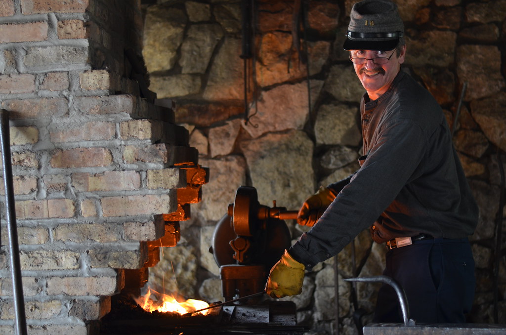 Old Fashioned Blacksmith 220